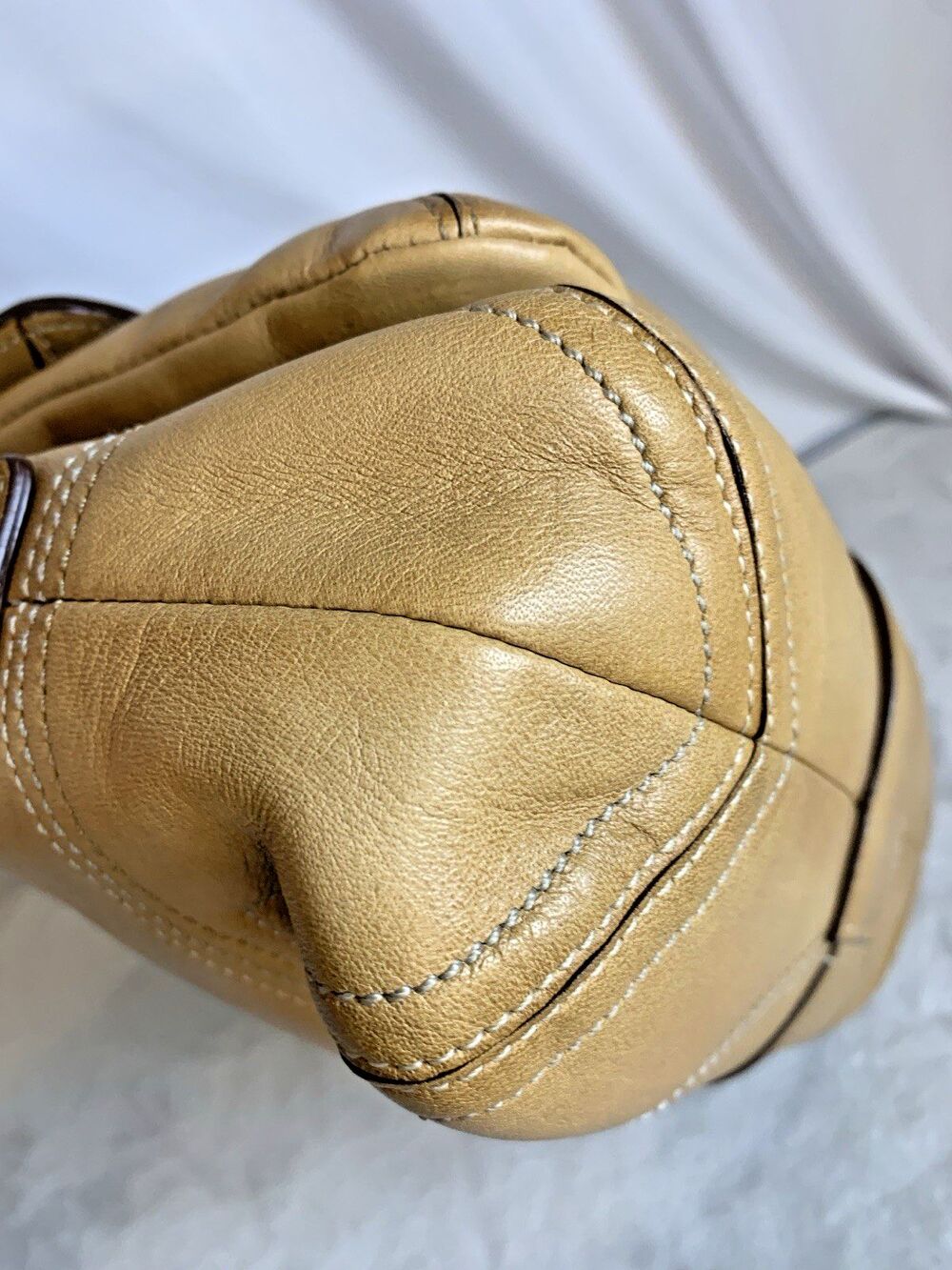 Vintage Coach Soho Buckle Flap Shoulder Bag 9434 British Tan Leather Y2K - Picture 15 of 16